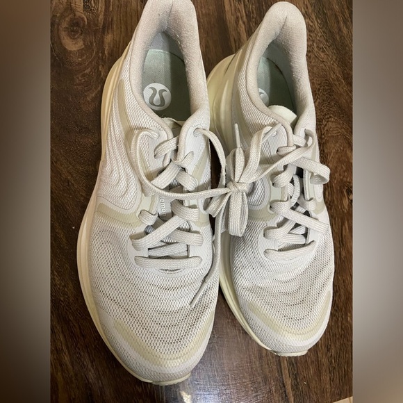 lululemon athletica Women's Running Shoes - Picture 11 of 11